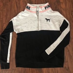 PINK VICTORIA SECRET XS ZIP UP SWEATSHIRT💕
